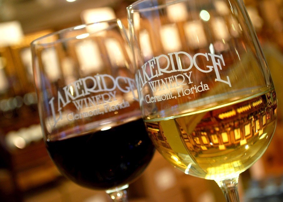 os clermonts lakeridge winery vineyard wins awards