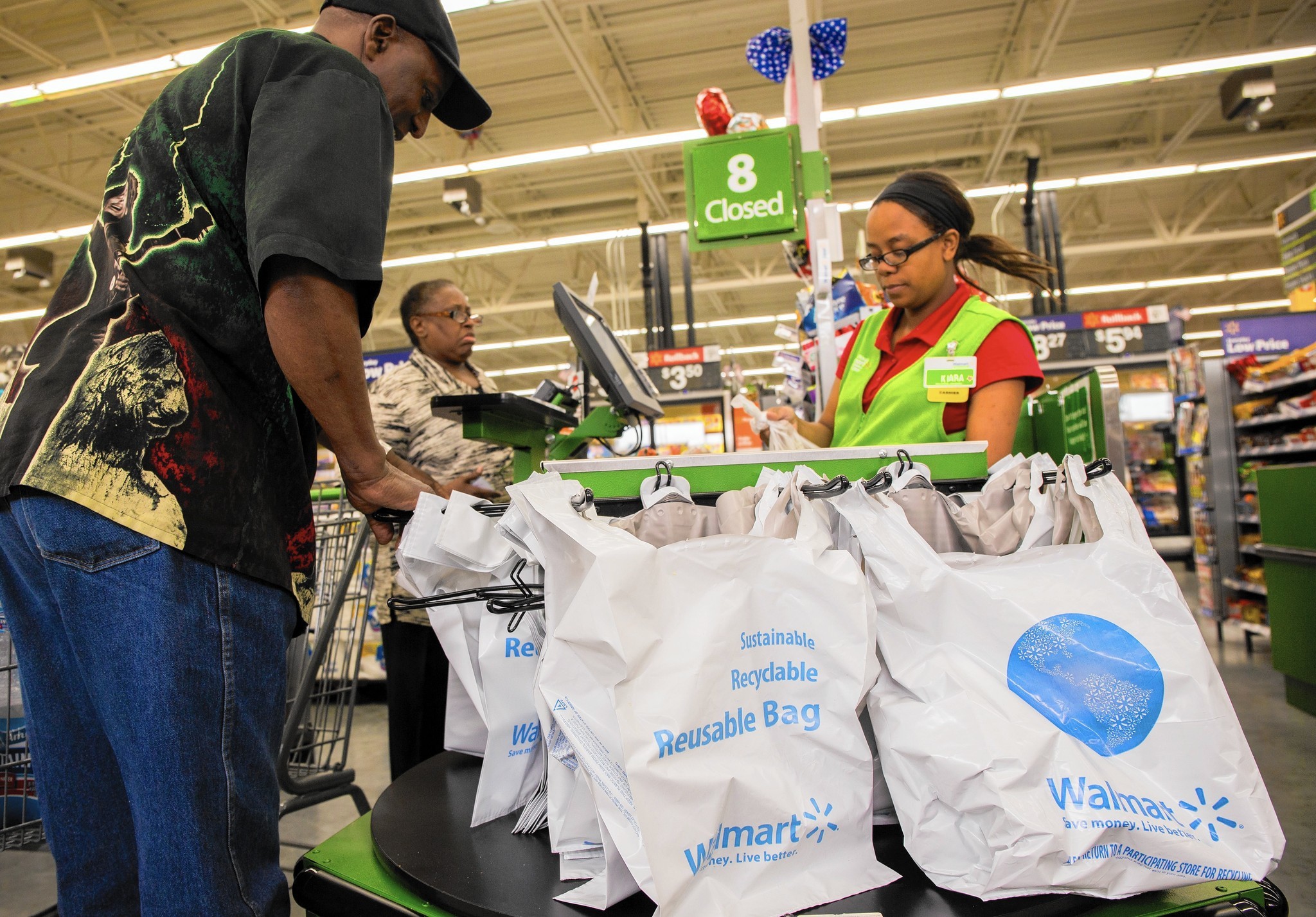 The result of Chicago plastic bag ban: Shopping bags to be sturdier - Chicago Tribune