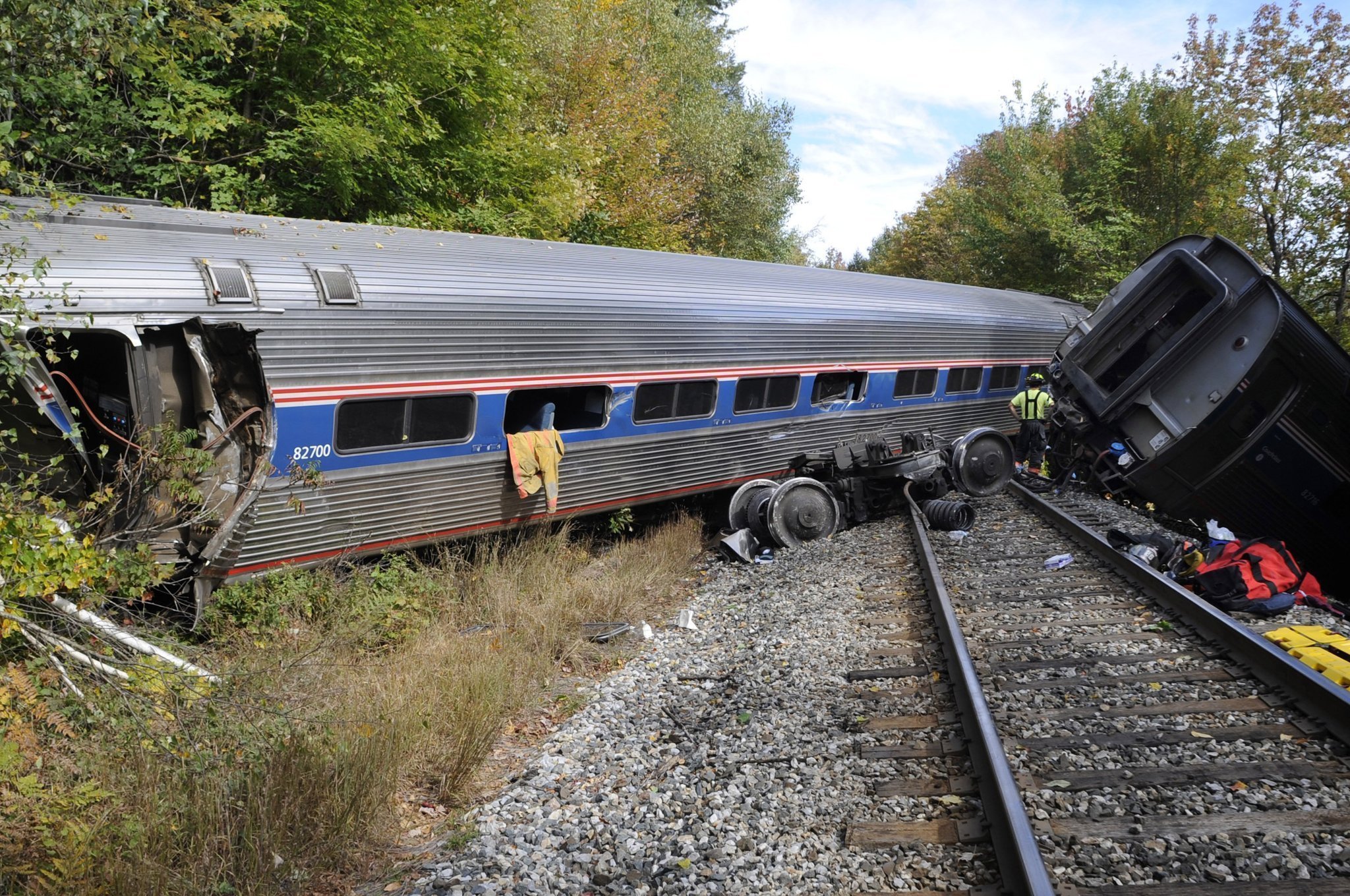 Amtrak train from Vermont to D.C. derails, injuring 7 Chicago Tribune