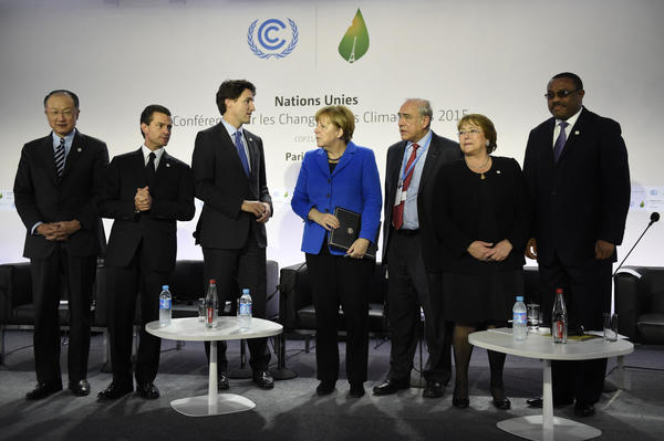 World leaders confer at the meeting on carbon pricing. (AFP/Getty Images)