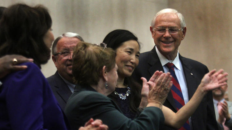Los Angeles County Chief Executive Officer Sachi Hamai, center, is applauded by L.A. County Supervisors Hilda Solis, Don Knabe, Sheila Kuehl and Michael Antonovich after she was sworn in at the Board of Supervisors chambers in October 2015. (Los Angeles Times)