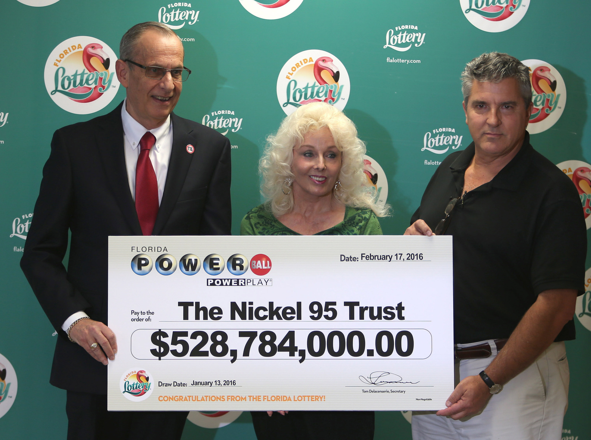 Florida couple wins share of 1.6 billion Powerball Chicago Tribune