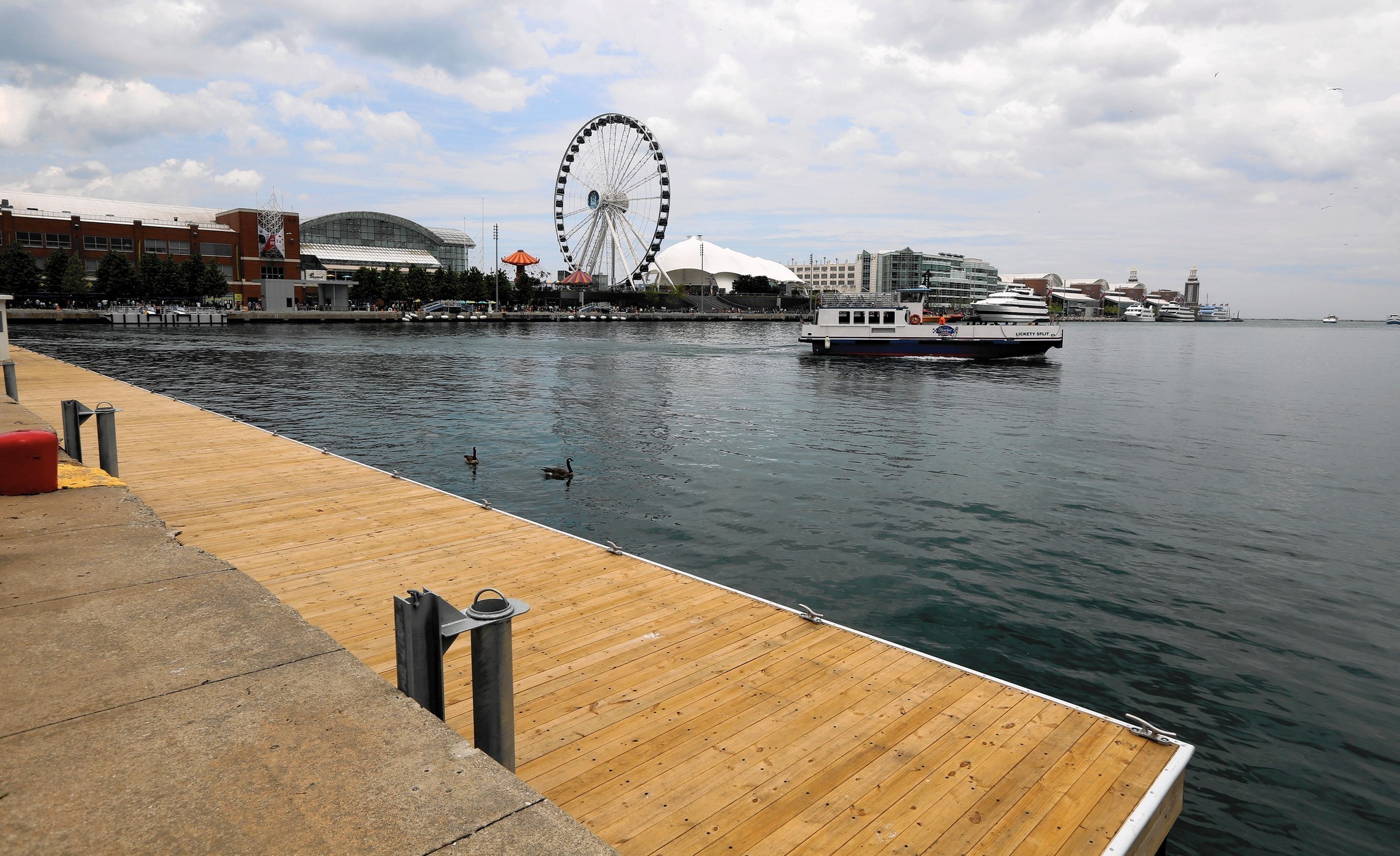 new boat dock opens at navy pier, free this weekend