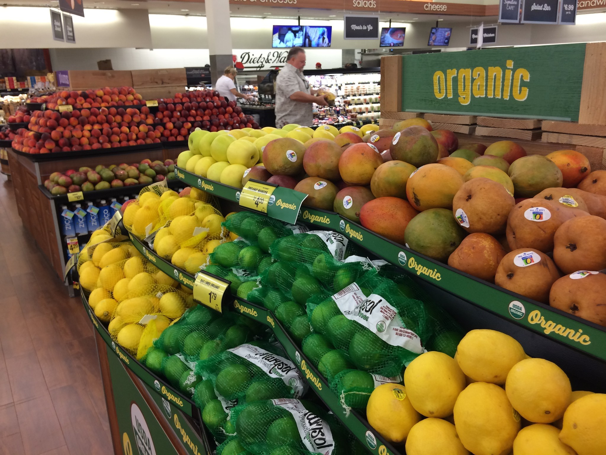 Safeway grocery chain debuts in Altamonte Springs at remodeled Albertsons - Orlando Sentinel