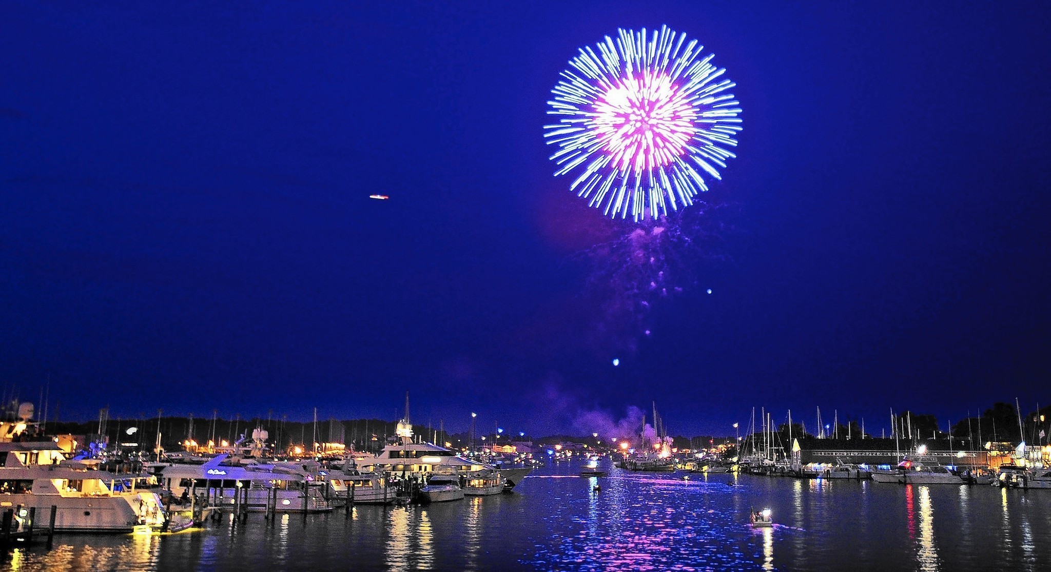 annapolis fireworks cruise 2023