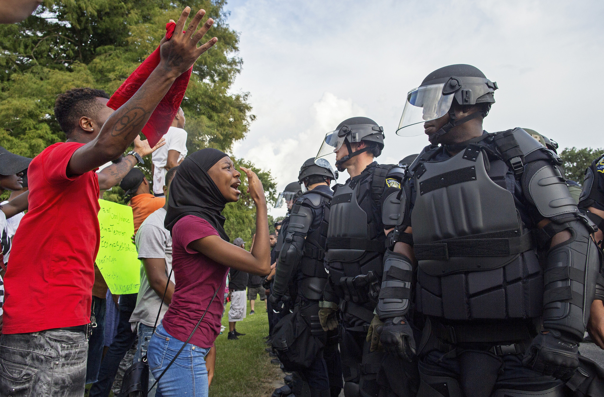 Louisiana police shooting protests move through Baton Rouge - Chicago Tribune