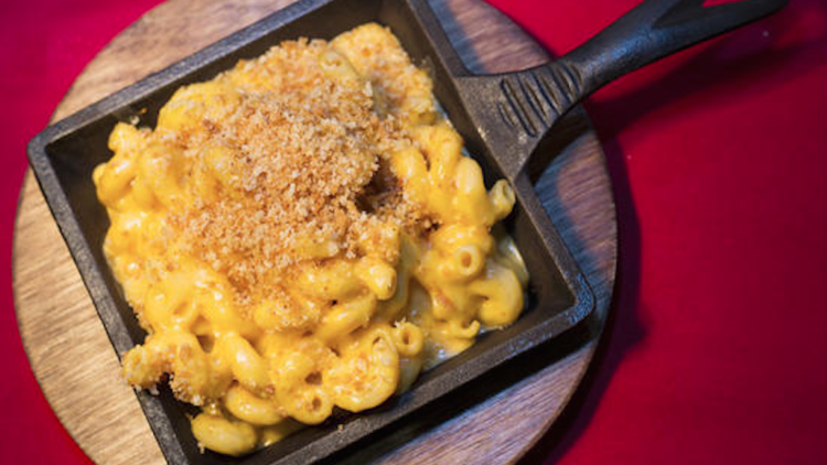 Restaurants battle for the Golden Noodle award at Mac & Cheese Fest