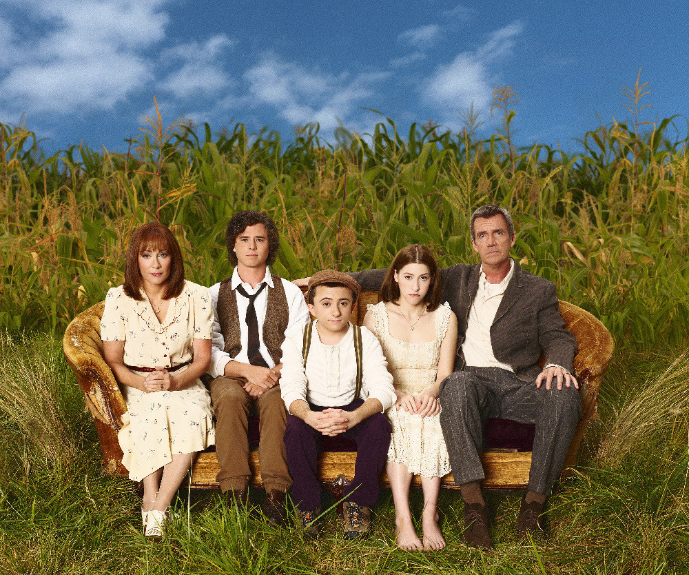 ABC's "The Middle" stars, from left, Patricia Heaton as Frankie, Charlie McDermott as Axl, Atticus Shaffer as Brick, Eden Sher as Sue and Neil Flynn as Mike. (Craig Sjodin / ABC)