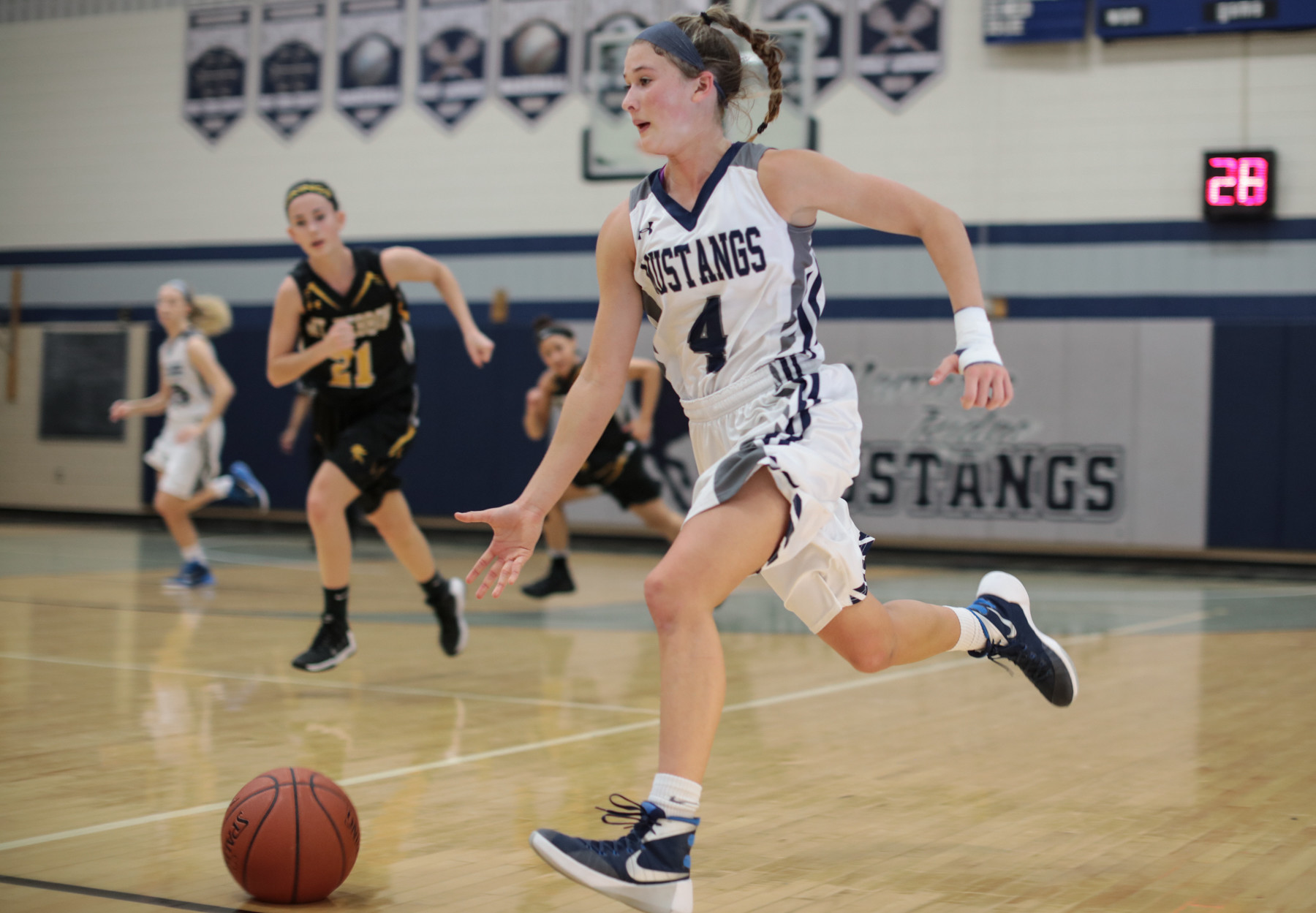 Marriotts Ridge girls basketball open up playoffs with win over Liberty - Howard ...