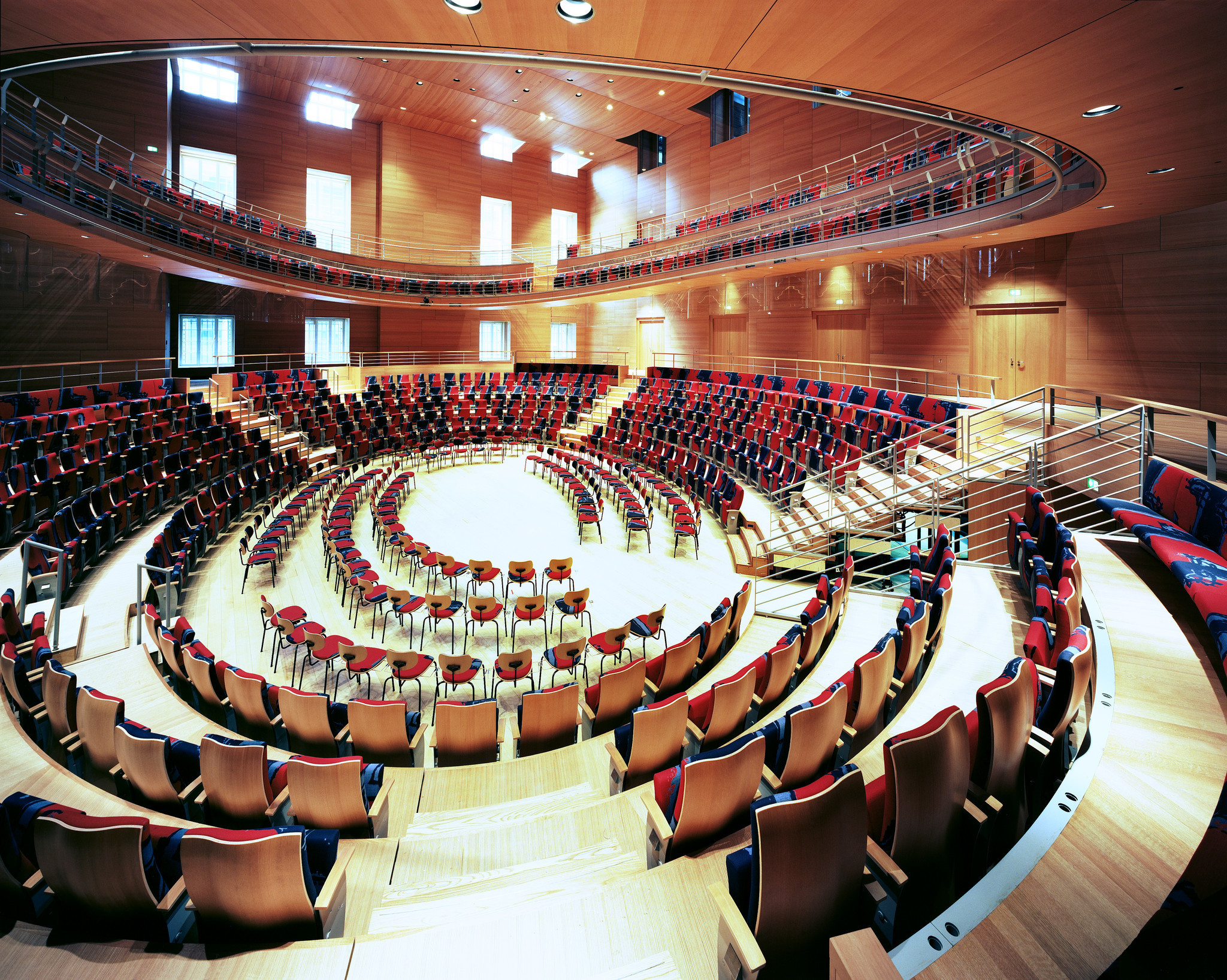 The hall is easily reconfigurable for concerts and rehearsals.