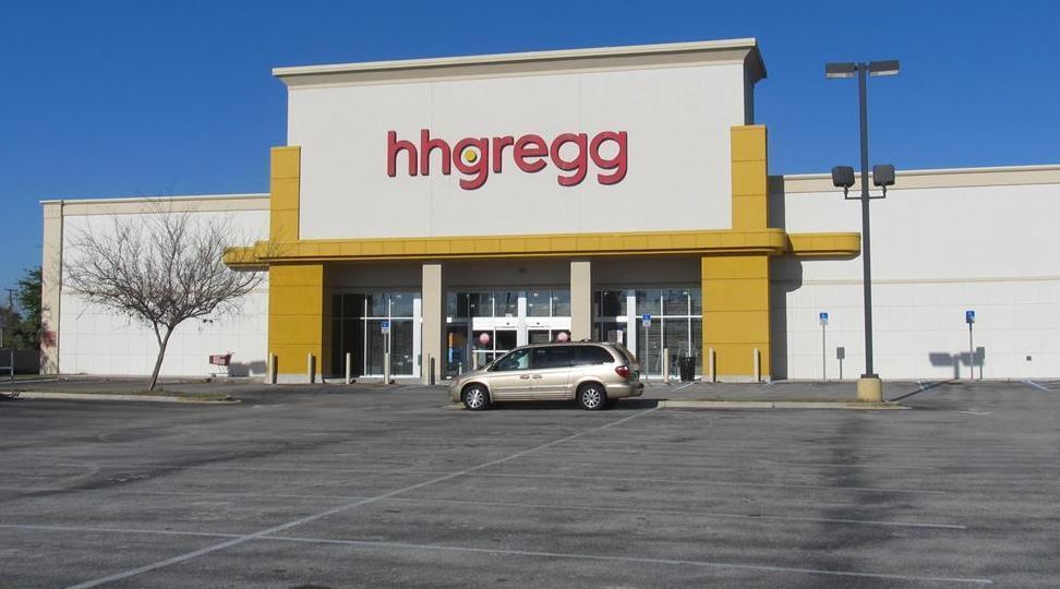 Cost-cutting claims hhgregg Orlando store by Florida Mall - Orlando
