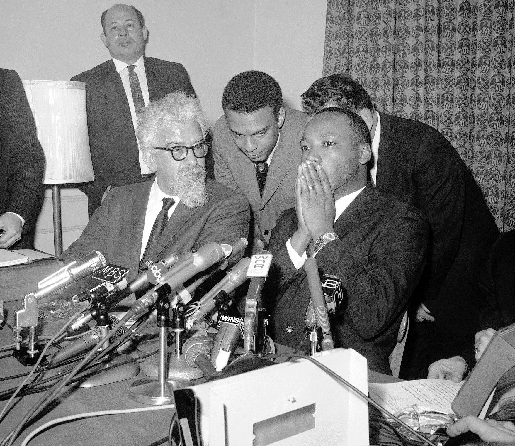 A discussion on martin luther king jrs opposition to the vietnam war
