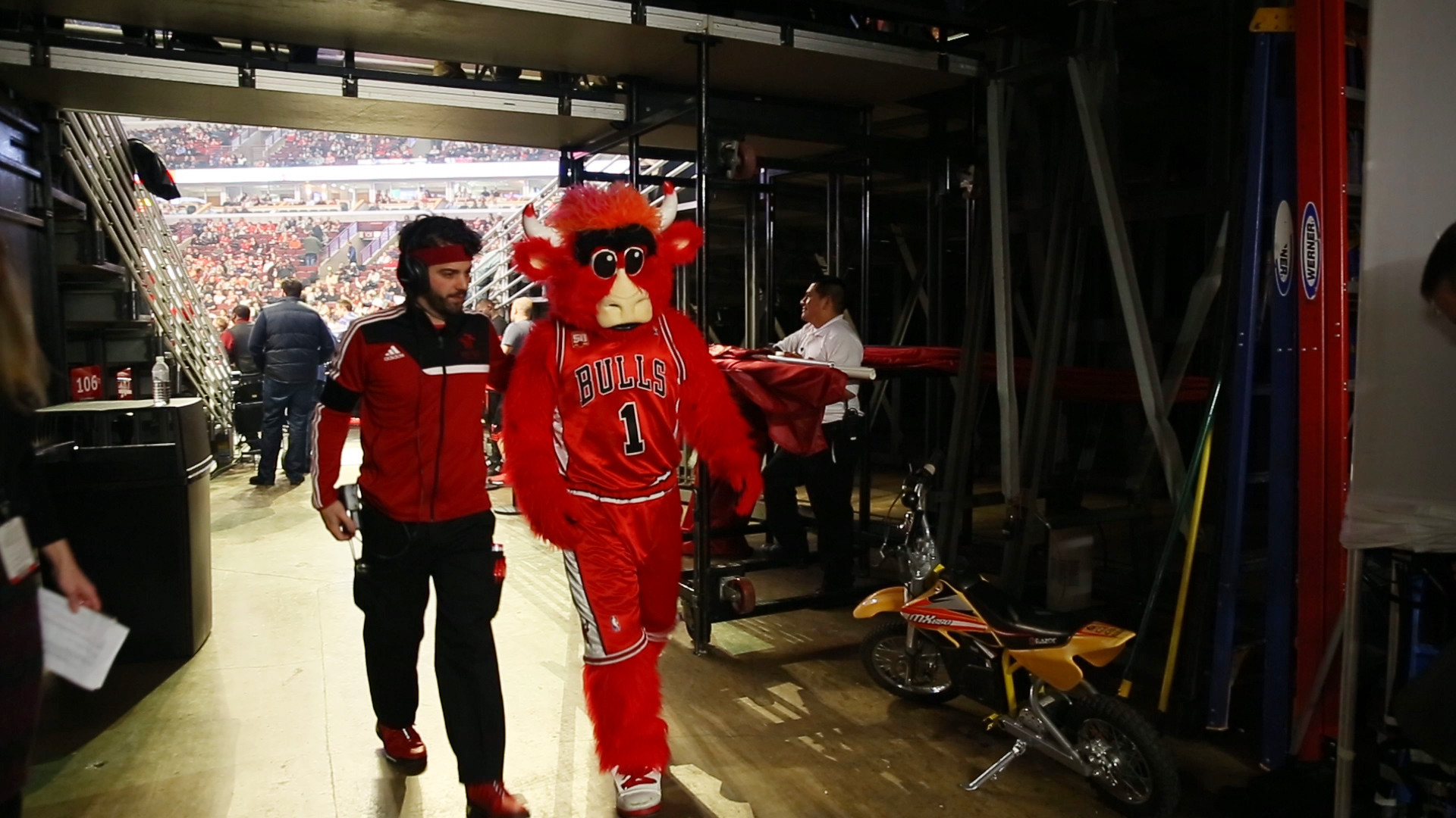 Courtside server sues Benny the Bull, says he injured shoulder using her as crutch ...