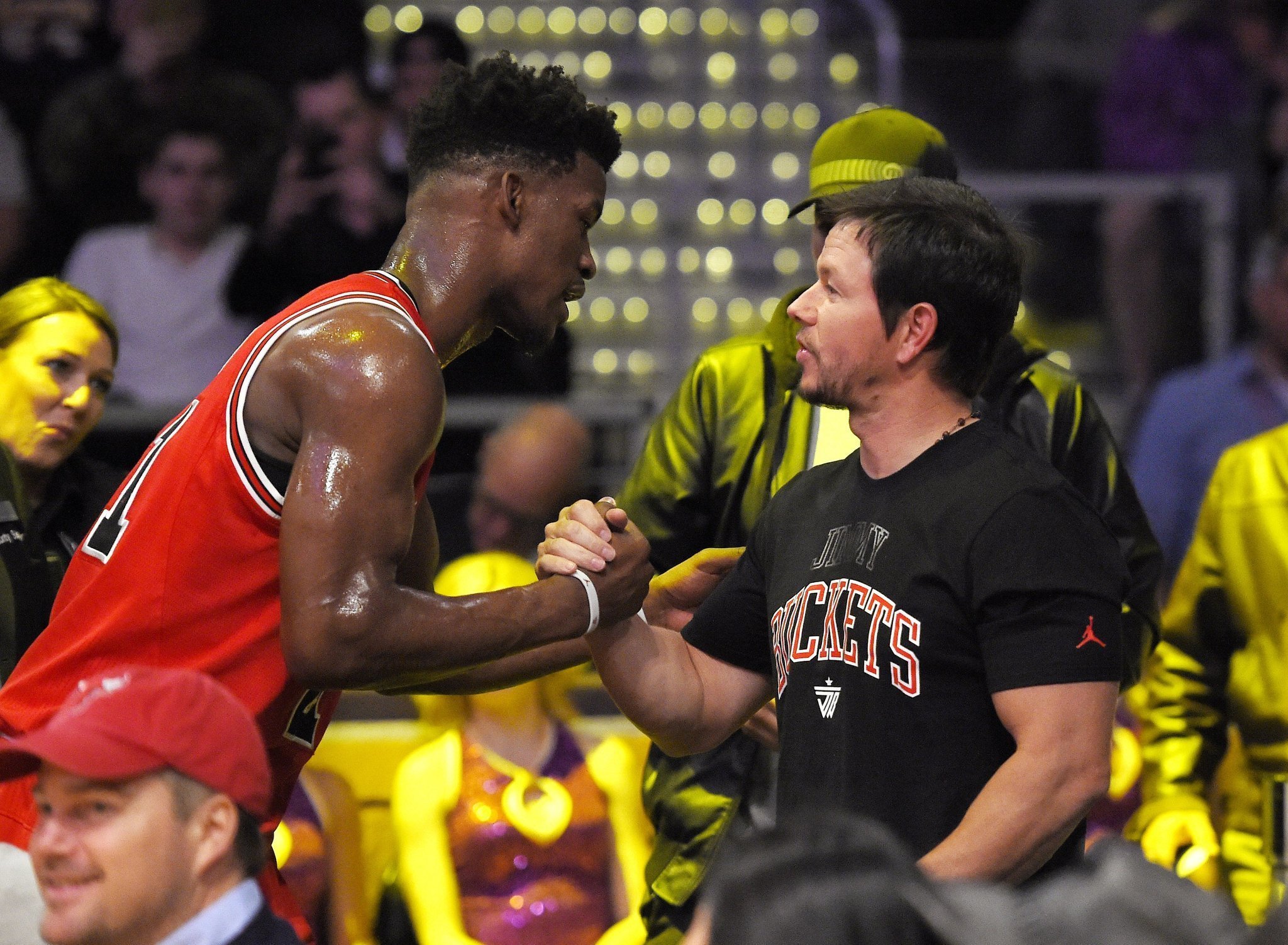 Mark Wahlberg stumps for Jimmy-Butler-to-the-Celtics (again) - Chicago Tribune2048 x 1503
