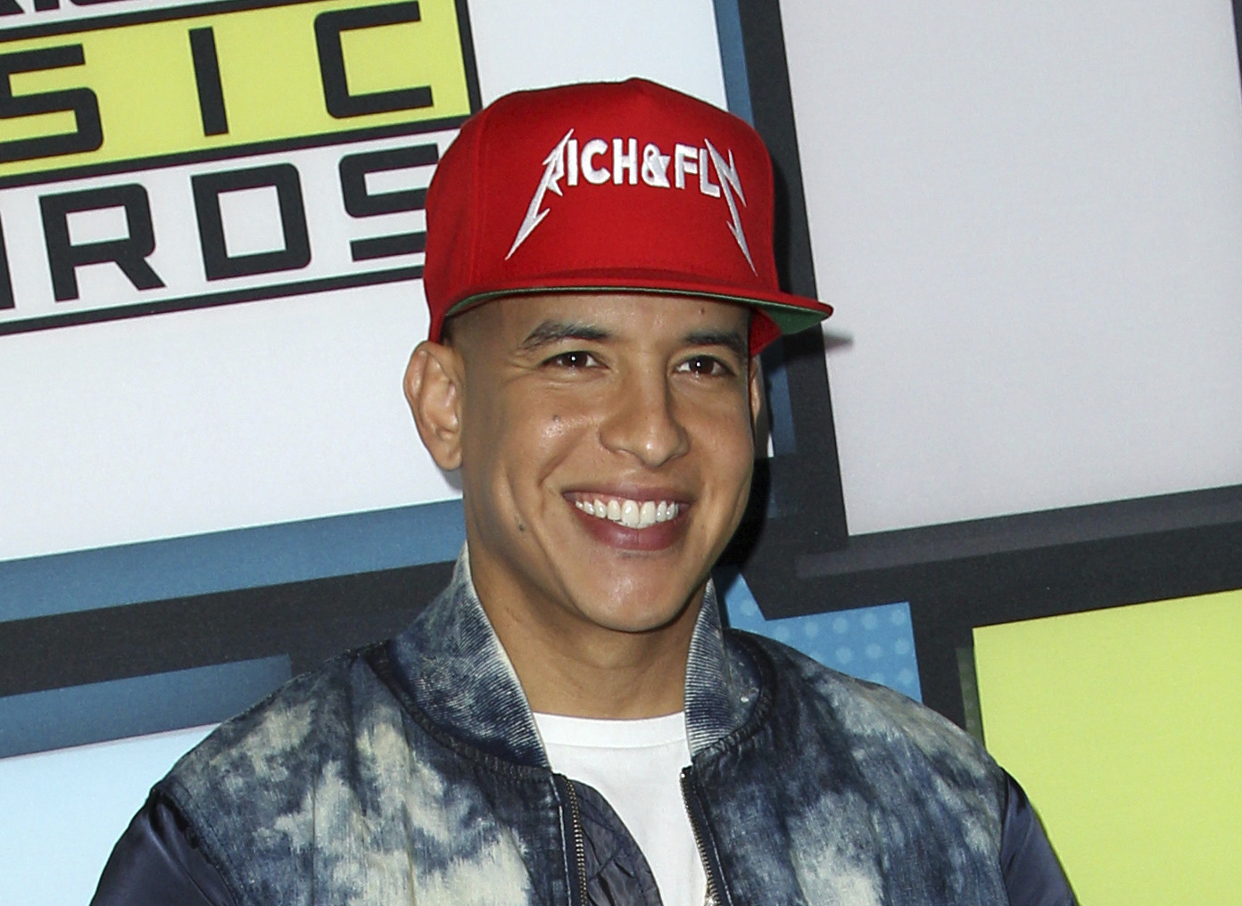 2. How to Get Daddy Yankee's Hair - wide 2