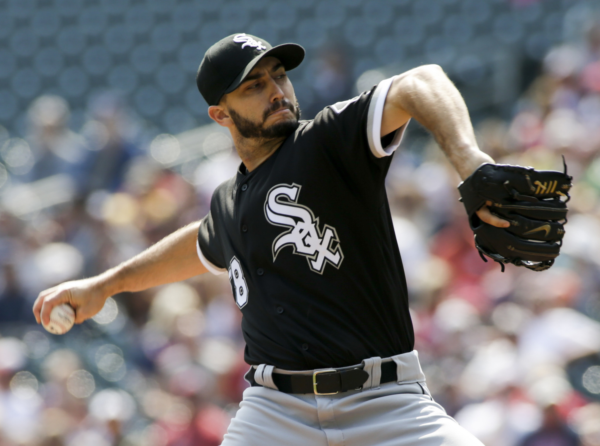 White Sox trade pitcher Miguel Gonzalez to Rangers for minor leaguer ...
