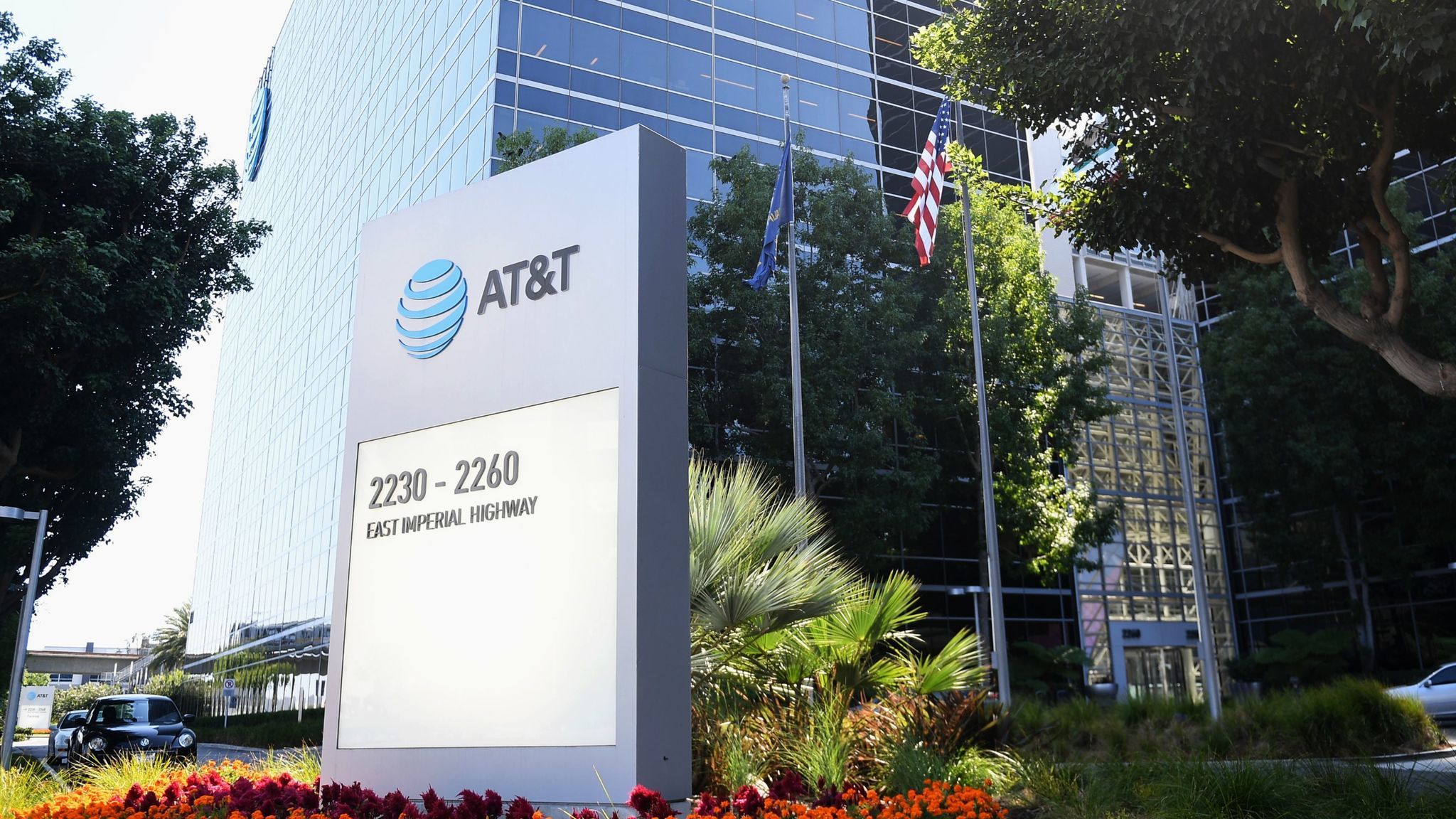 AT&T's John Stankey hopes to avoid a disconnect in merger ...
