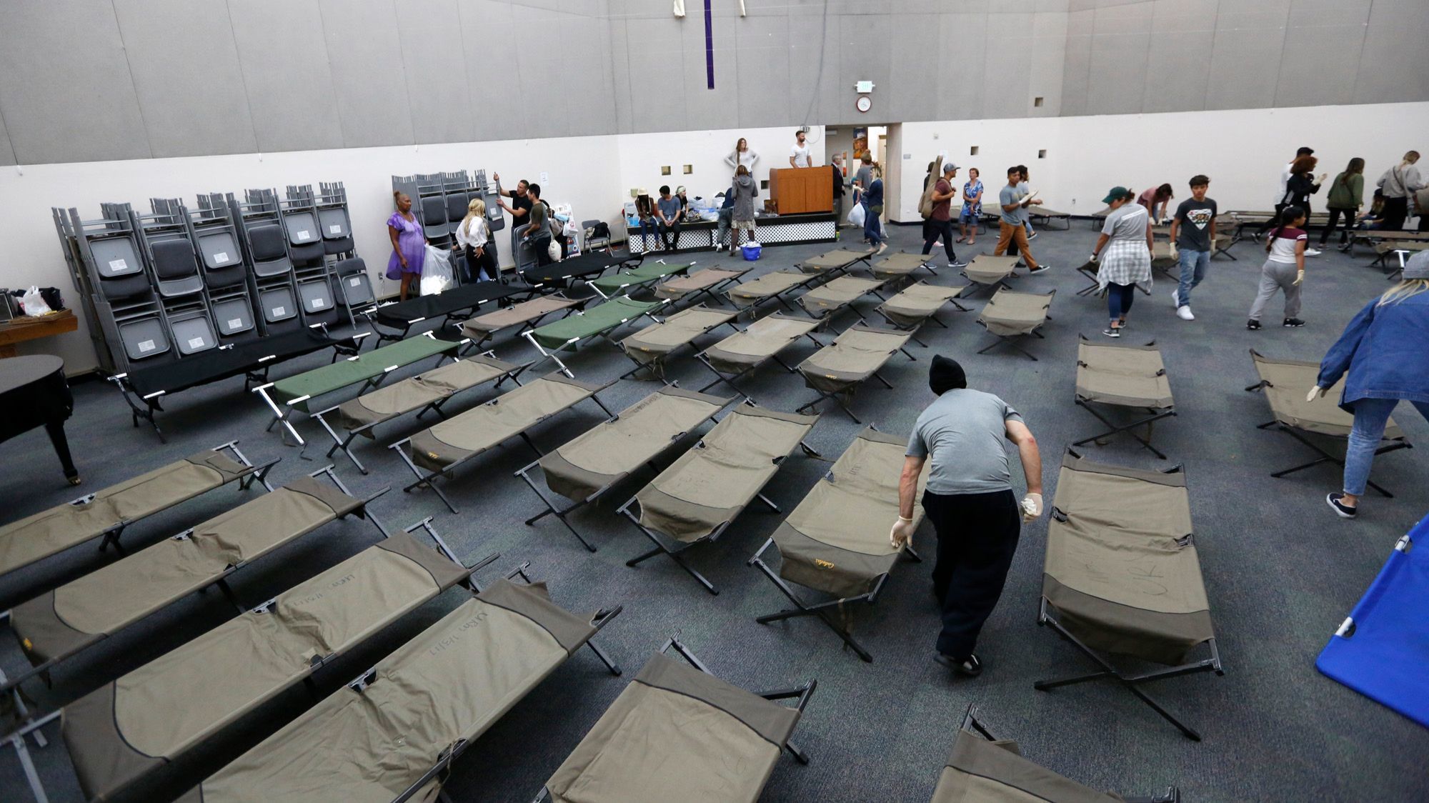 homeless shelters in los angeles