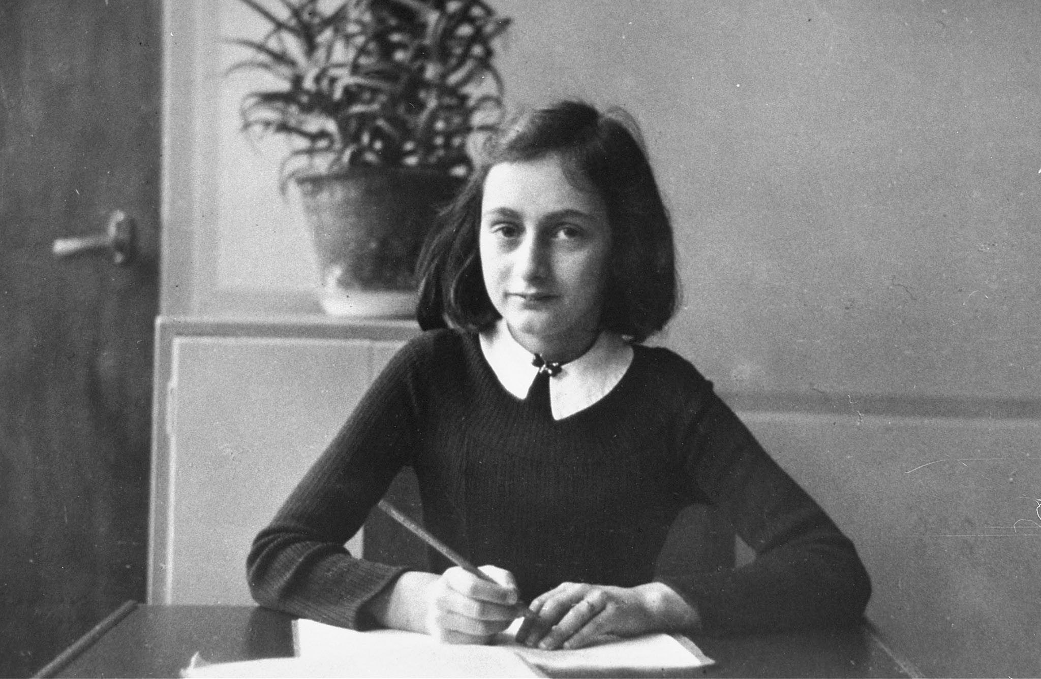 Who betrayed Anne Frank? Investigators turn to artificial intelligence ...