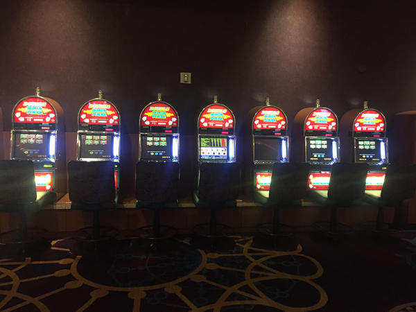 Video poker machines at the Mandalay Bay Resort and Casino (Ruben Vives/Los Angeles Times)