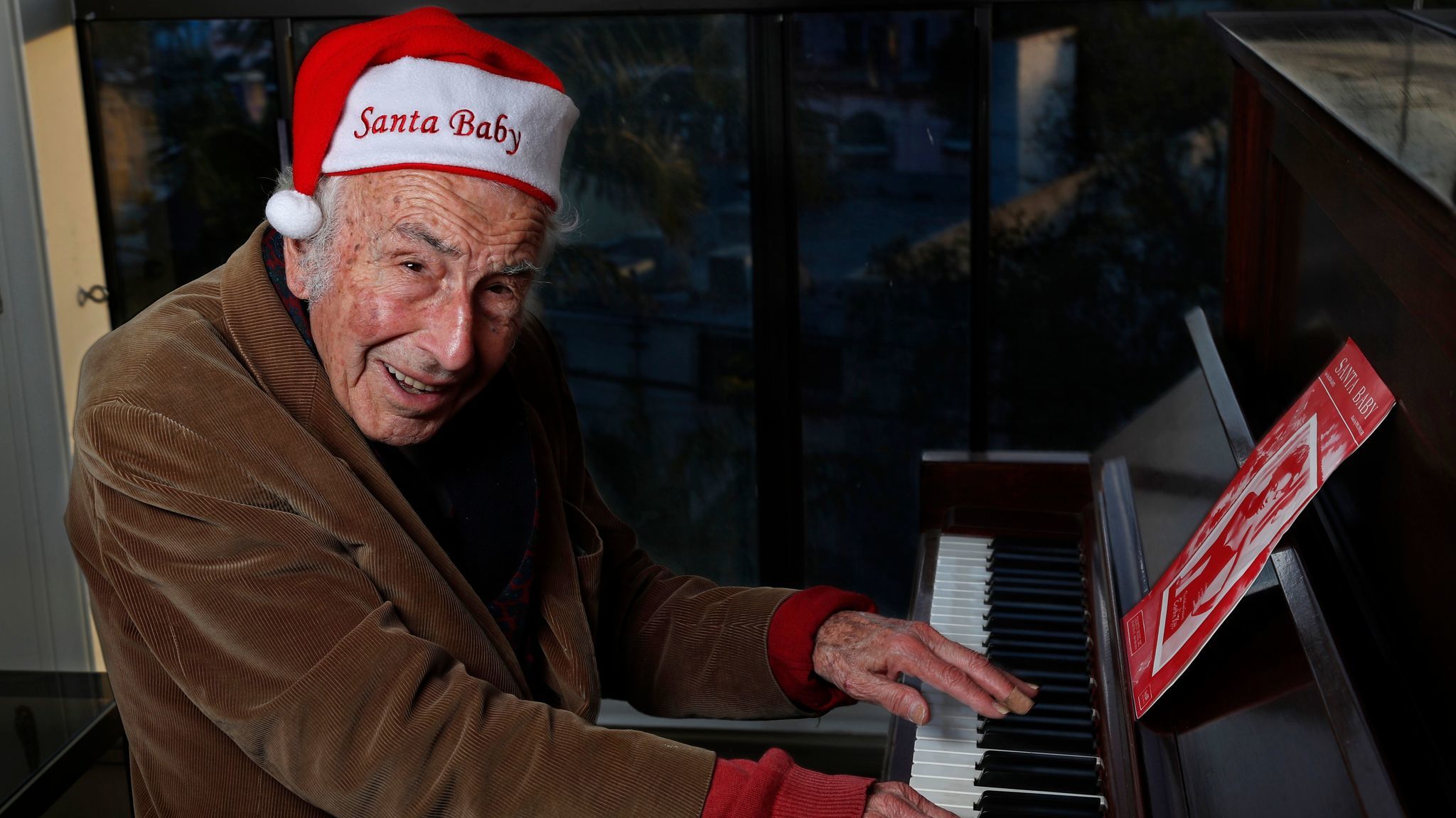 Santa Baby Composer Phil Springer 91 Still Can T Figure Out Why His Sexy Christmas Song Endures Los Angeles Times