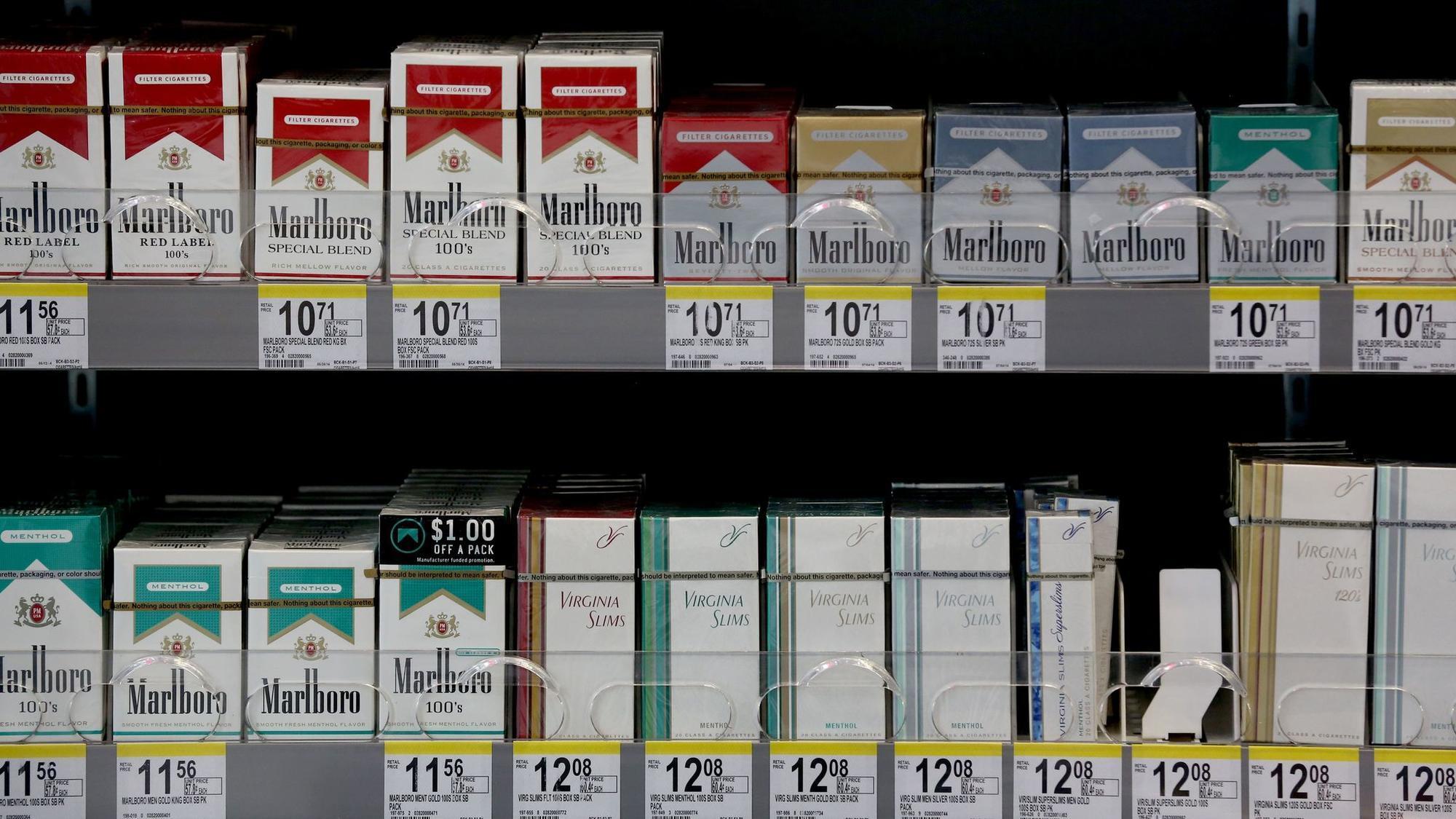 Raise the tobacco-buying age to 21 - Chicago Tribune