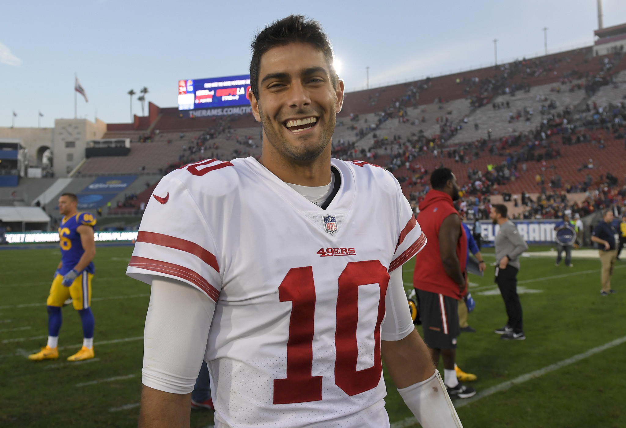 49ers re-sign QB Jimmy Garoppolo to 5-year deal worth $137.5 million - Chicago Tribune