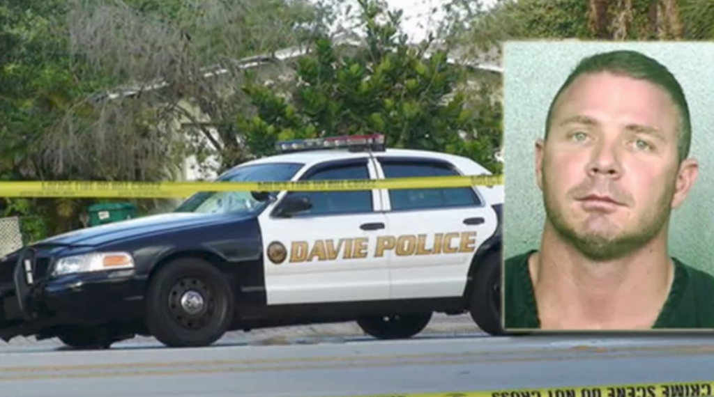 Florida cop gets 30 days for threatening to release nudes 