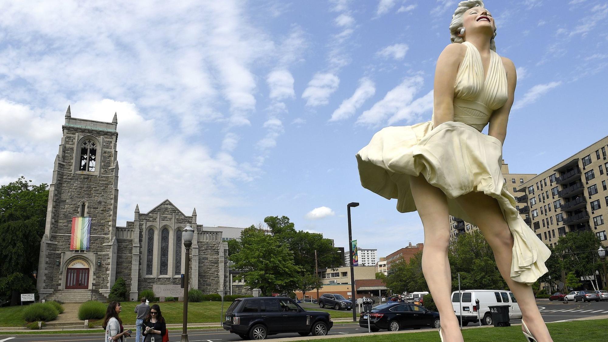 Some Like It Not Marilyn Monroe Statue Has Stamford
