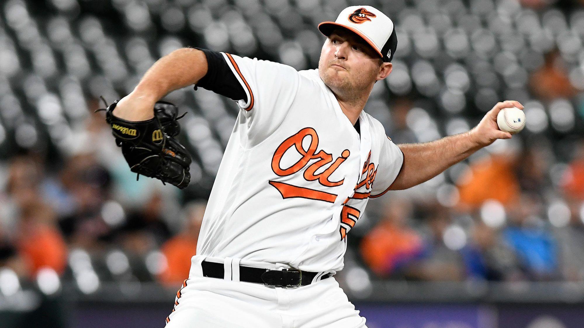 Zach Britton's ninth-inning breakdown forces Orioles into extra innings ...