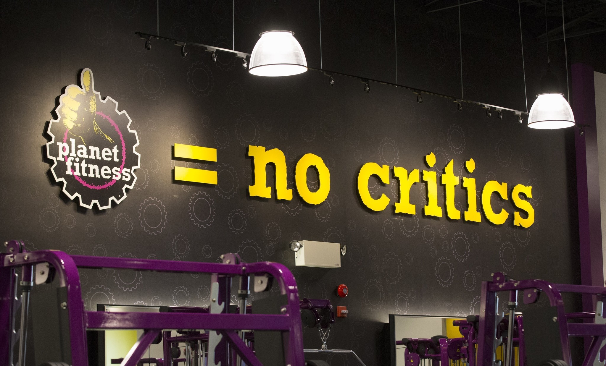 Man arrested for naked workout at Planet Fitness