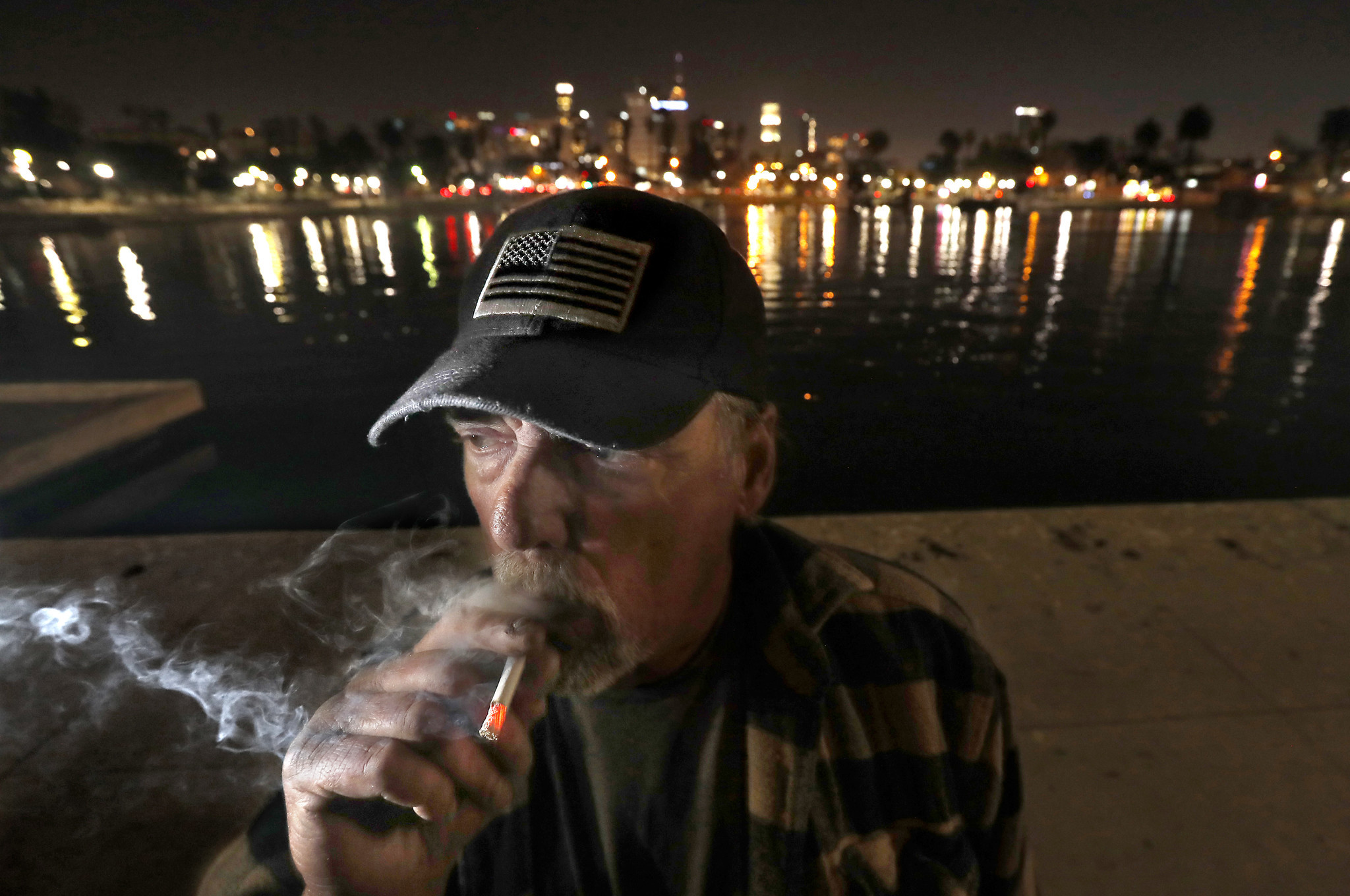 LOS ANGELES, CALIF. - AUG. 1, 2018. Jeff Brooks, 63, lives on the shores of MacArthur Park Lake. H