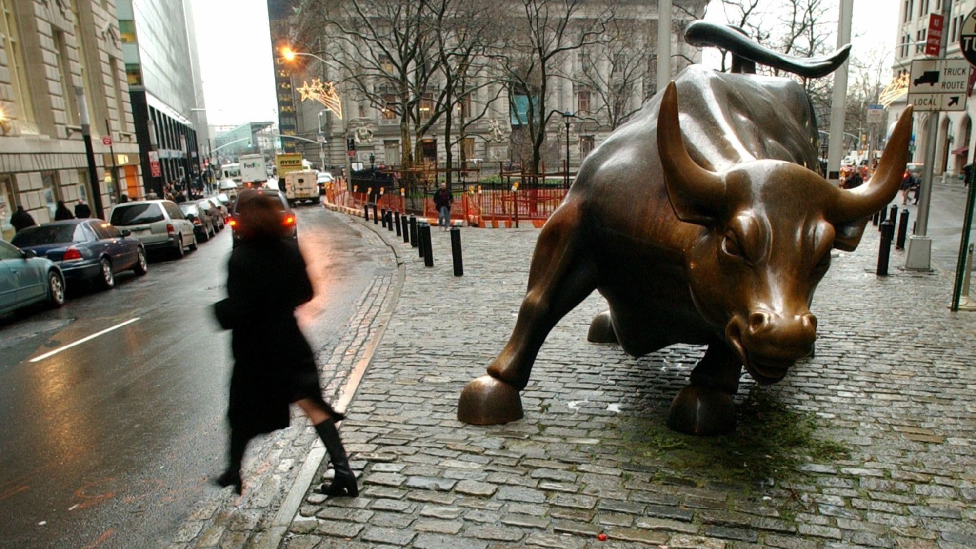 Wall Street bull