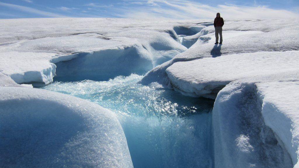 The massive glacier that formed the Great Lakes is ...