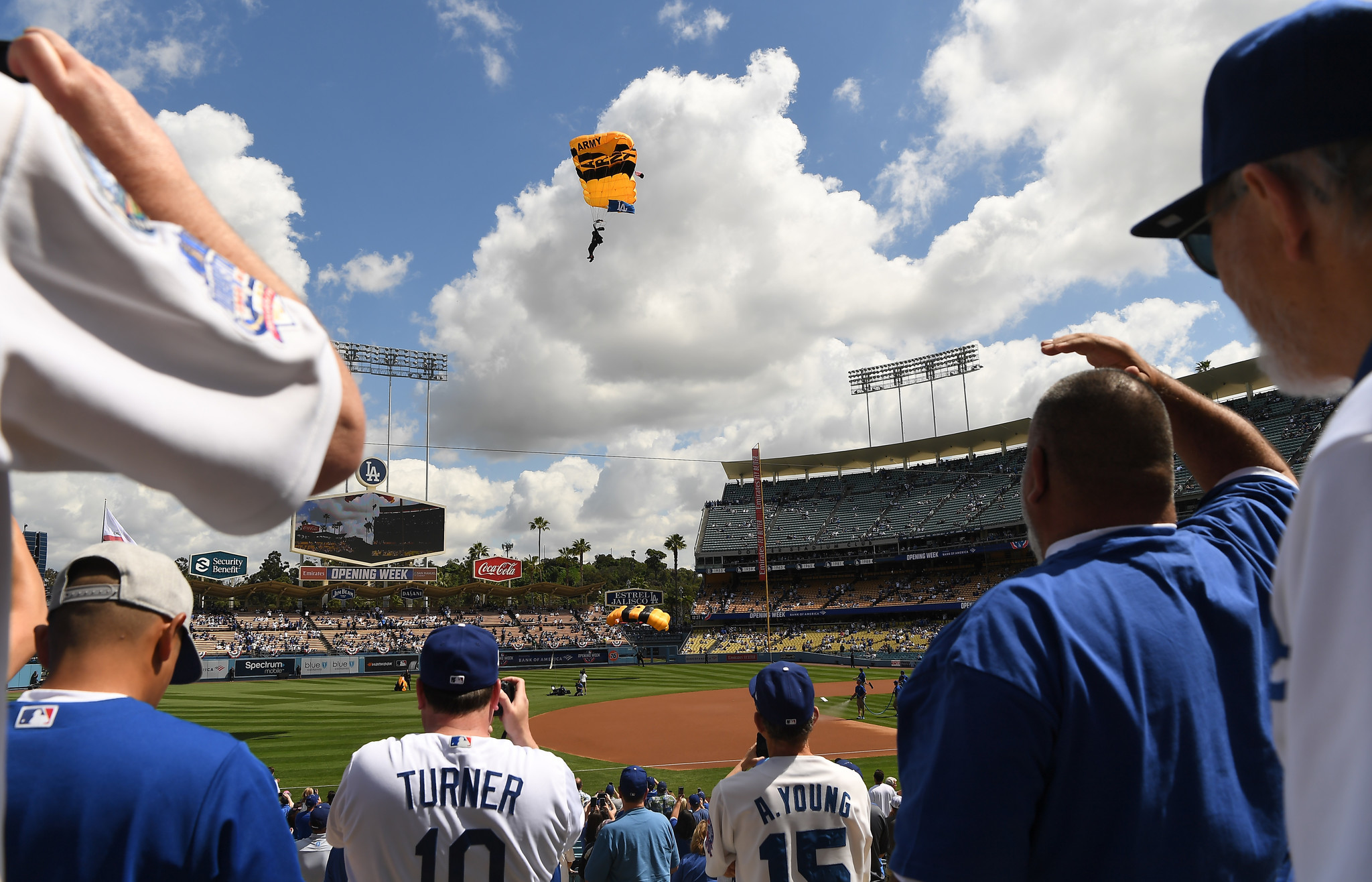 Dodgers opening day in photos Chicago Tribune