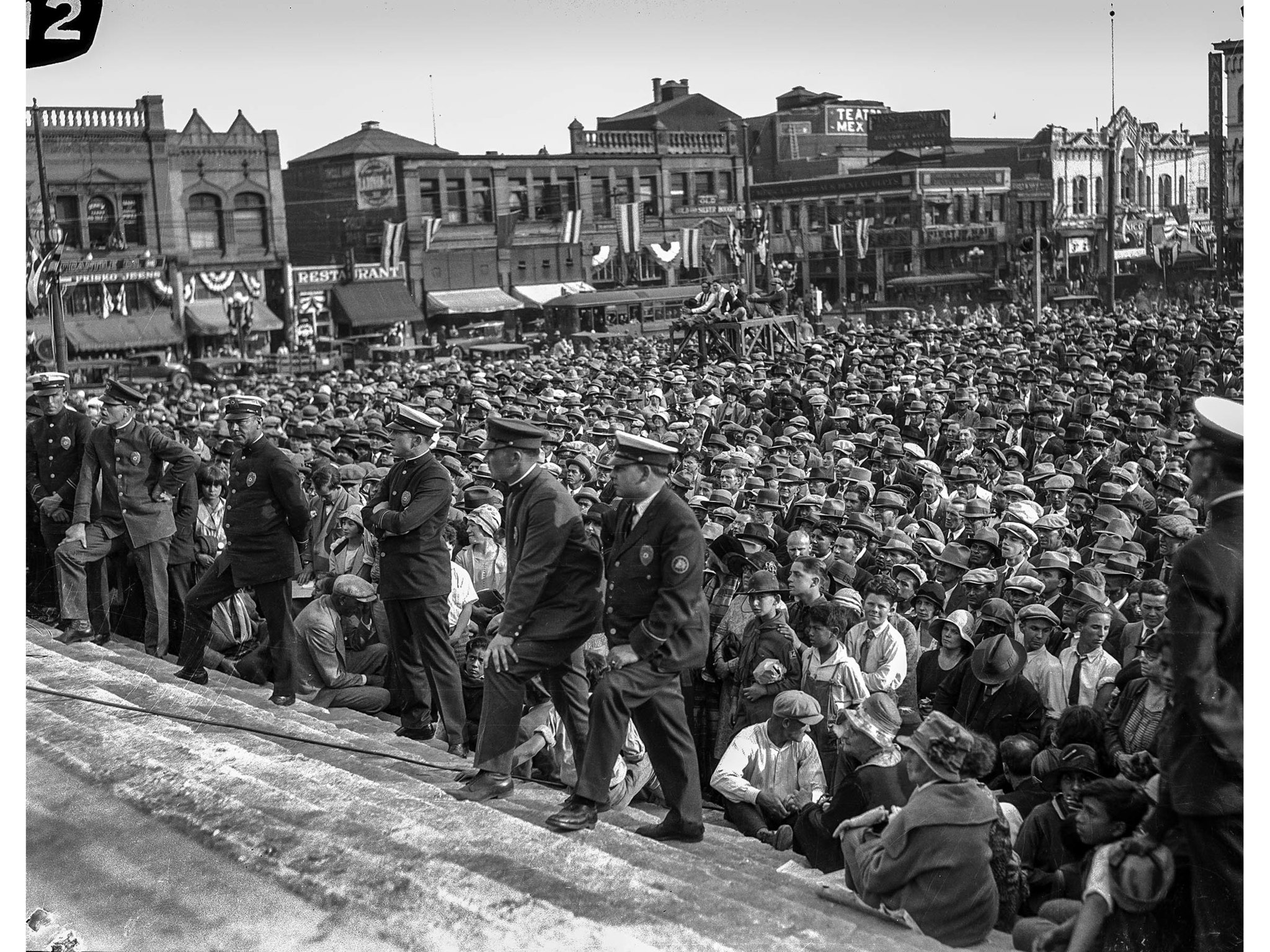 April 26, 1928: Crowd at Los Angeles City Hall dedication ceremonies. Program was held on South Terr