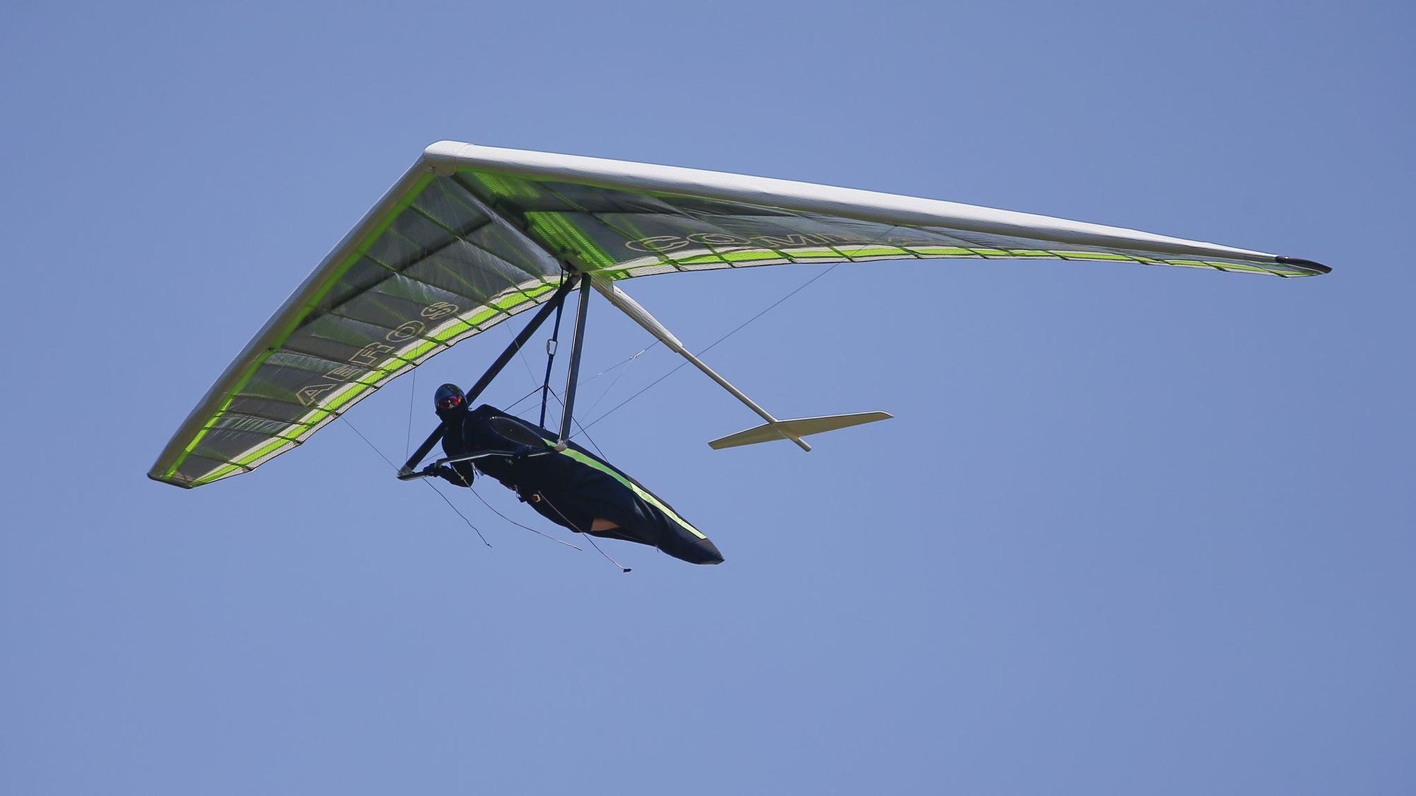 World class hang gliders soar over south Lake County 'I love being in