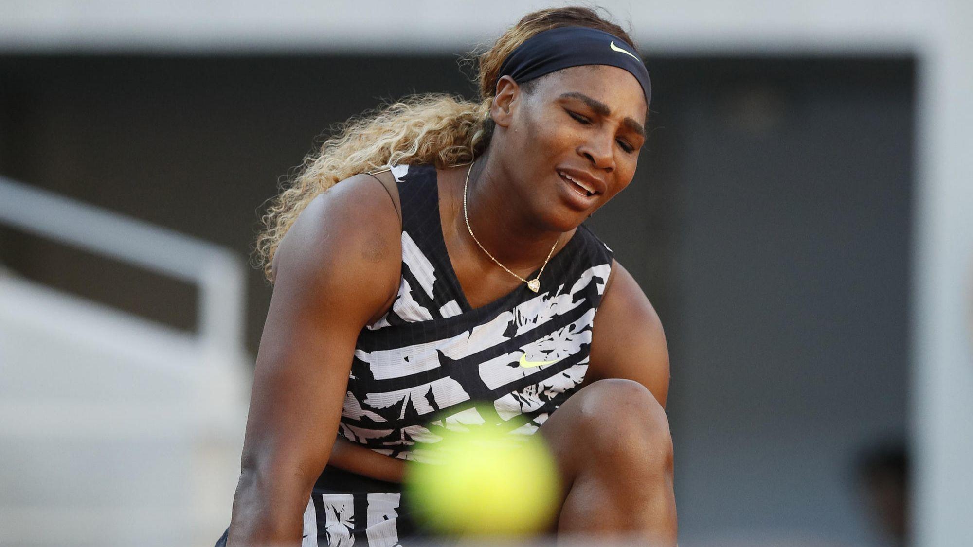 Top-seeded Naomi Osaka's 16-match Grand Slam winning streak ends at French Open ...